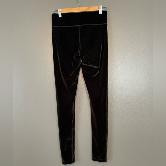 🔥 PINK, by VS black Velvet Leggings 🔥 - Picture 4 of 7